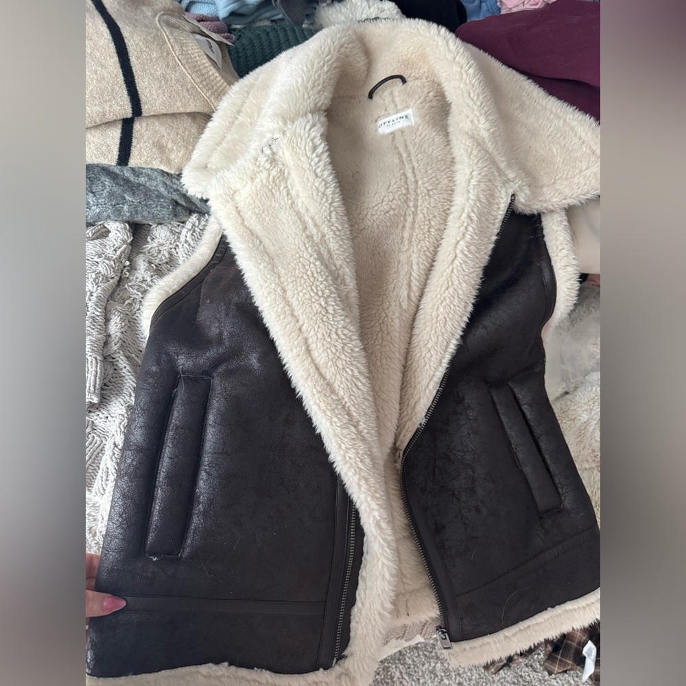 Offline by Aerie vest